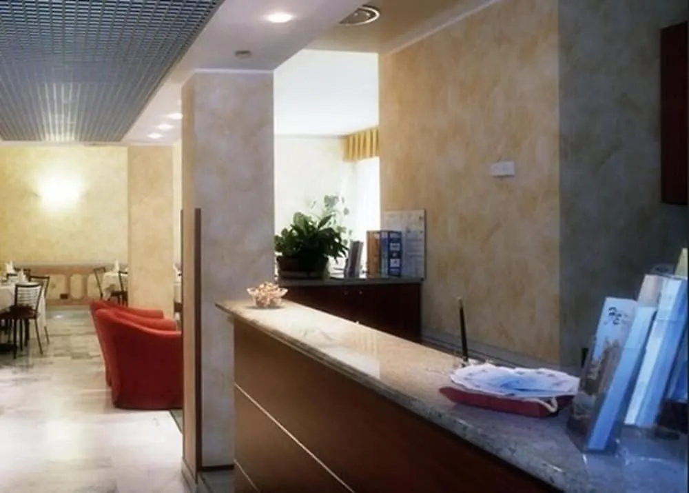 Hotel Engadina Como